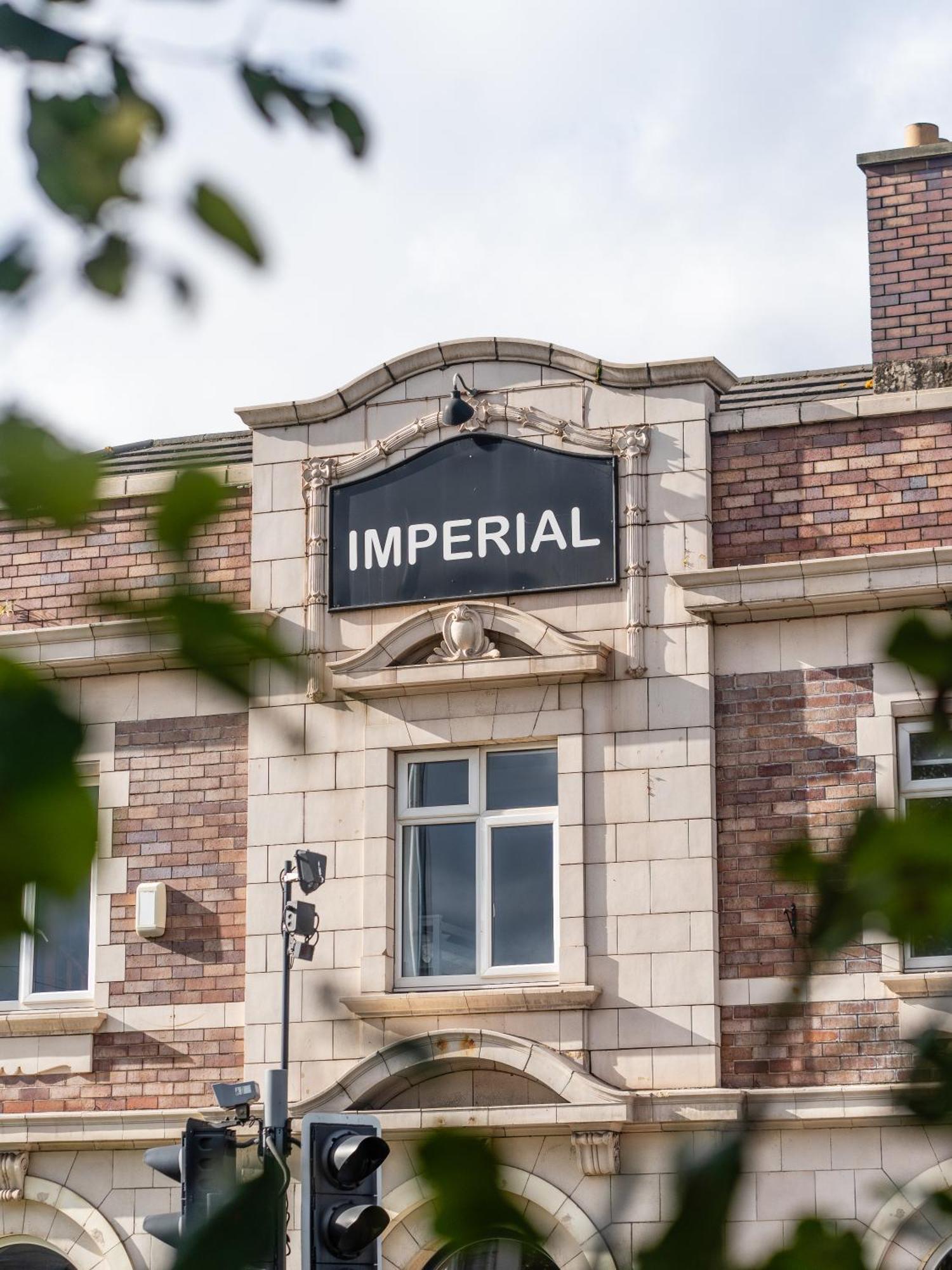 Imperial Salford Hotel Exteriör bild